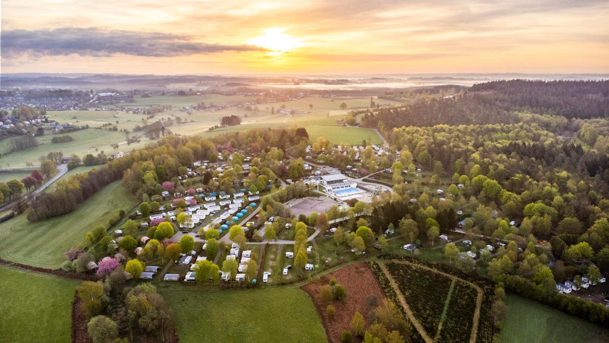 Отель Ardennen Camping Бертри Экстерьер фото